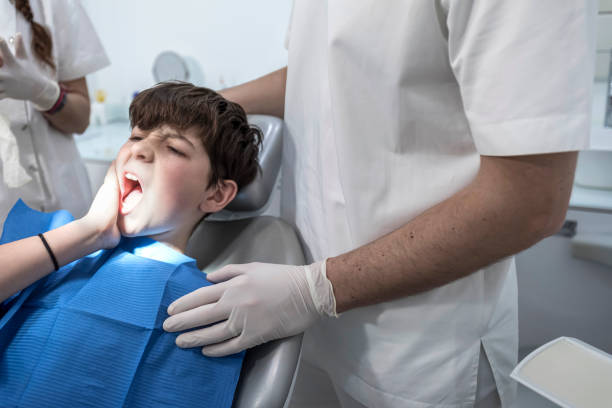 Best Emergency Gum Treatment in Batavia, IL